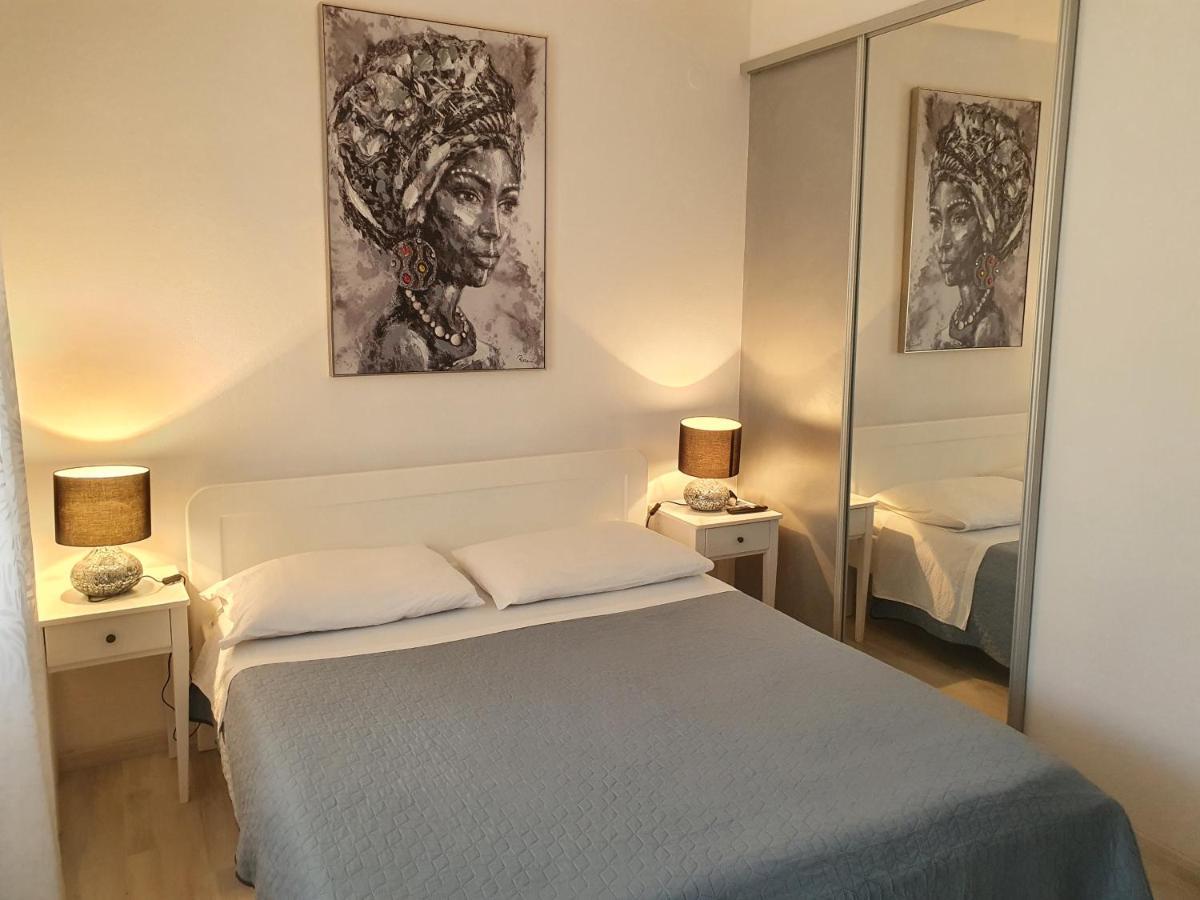 Apartman Rabatin Sveti Filip i Jakov Exteriér fotografie